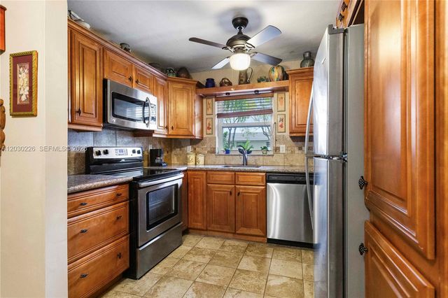 1425 Arthur Street 205A, Hollywood, FL 33020