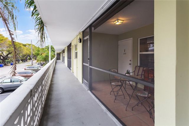 1425 Arthur Street 205A, Hollywood, FL 33020
