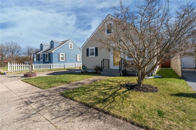 19 Annette Avenue, Pawtucket, RI 02861