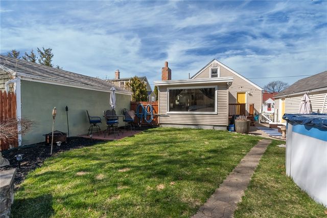 19 Annette Avenue, Pawtucket, RI 02861