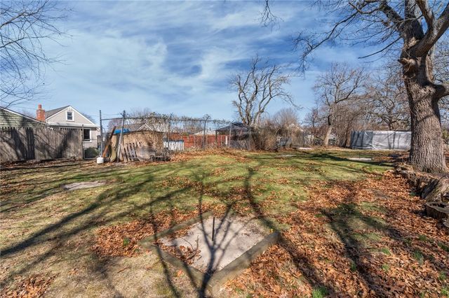 19 Annette Avenue, Pawtucket, RI 02861