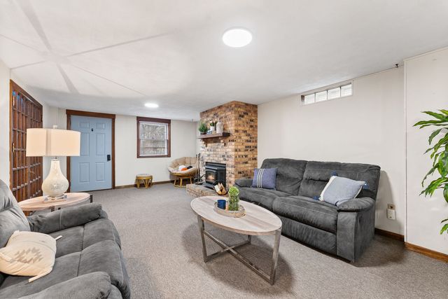 5100 11th Avenue C, Moline, IL 61265