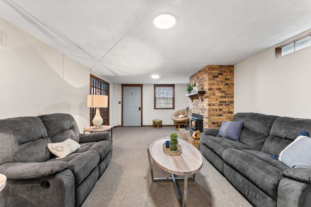 5100 11th Avenue C, Moline, IL 61265