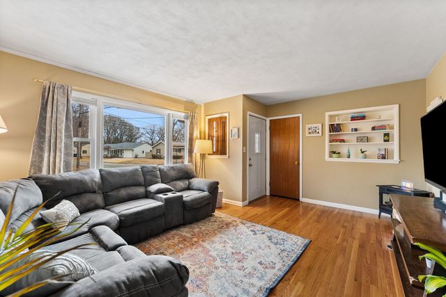 5100 11th Avenue C, Moline, IL 61265