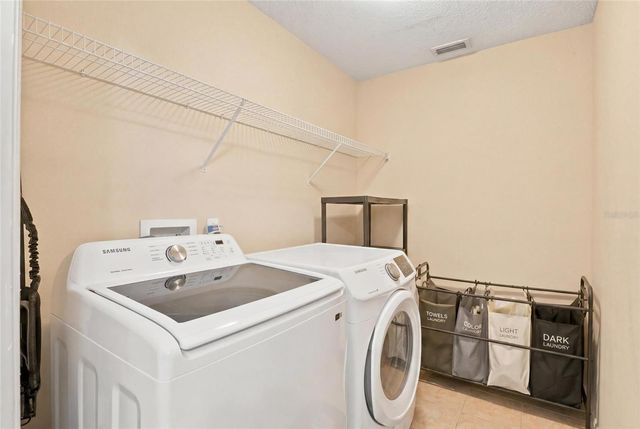 2613 RUNYON CIRCLE, Orlando, FL 32837
