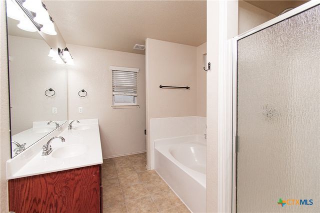 3200 Alamocitos Creek Drive, Killeen, TX 76549