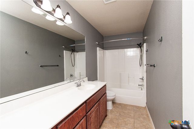 3200 Alamocitos Creek Drive, Killeen, TX 76549