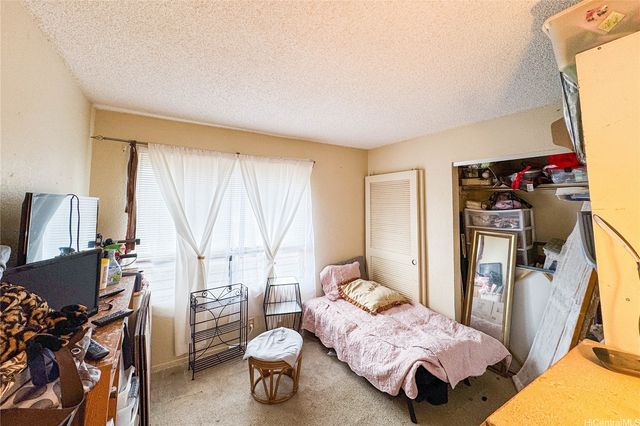 94-858 Lelepua Street 11A, Waipahu, HI 96797