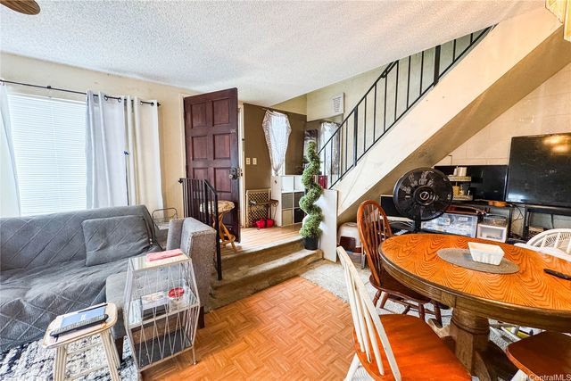 94-858 Lelepua Street 11A, Waipahu, HI 96797