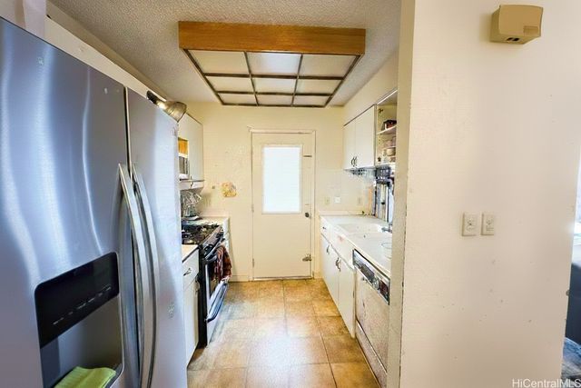 94-858 Lelepua Street 11A, Waipahu, HI 96797