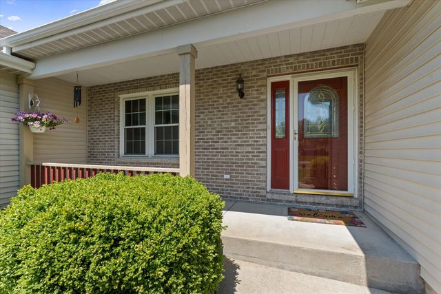 27100 Deerfield Lane, Edwardsburg, MI 49112