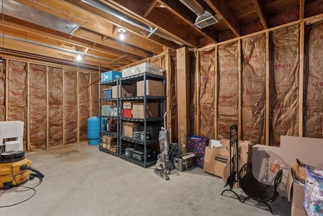 27100 Deerfield Lane, Edwardsburg, MI 49112