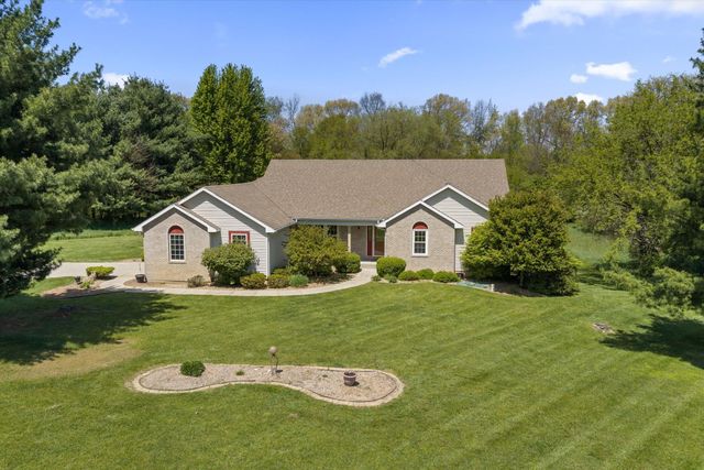 27100 Deerfield Lane, Edwardsburg, MI 49112