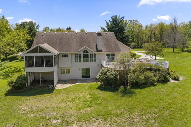 27100 Deerfield Lane, Edwardsburg, MI 49112