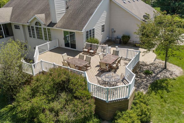 27100 Deerfield Lane, Edwardsburg, MI 49112