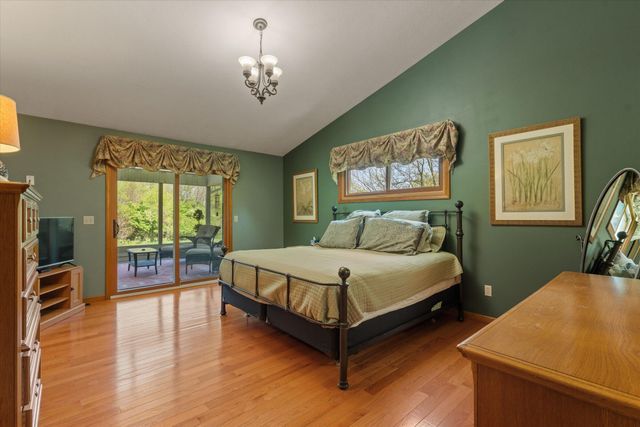27100 Deerfield Lane, Edwardsburg, MI 49112