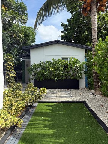 2230 NW 6th St C, Miami, FL 33125