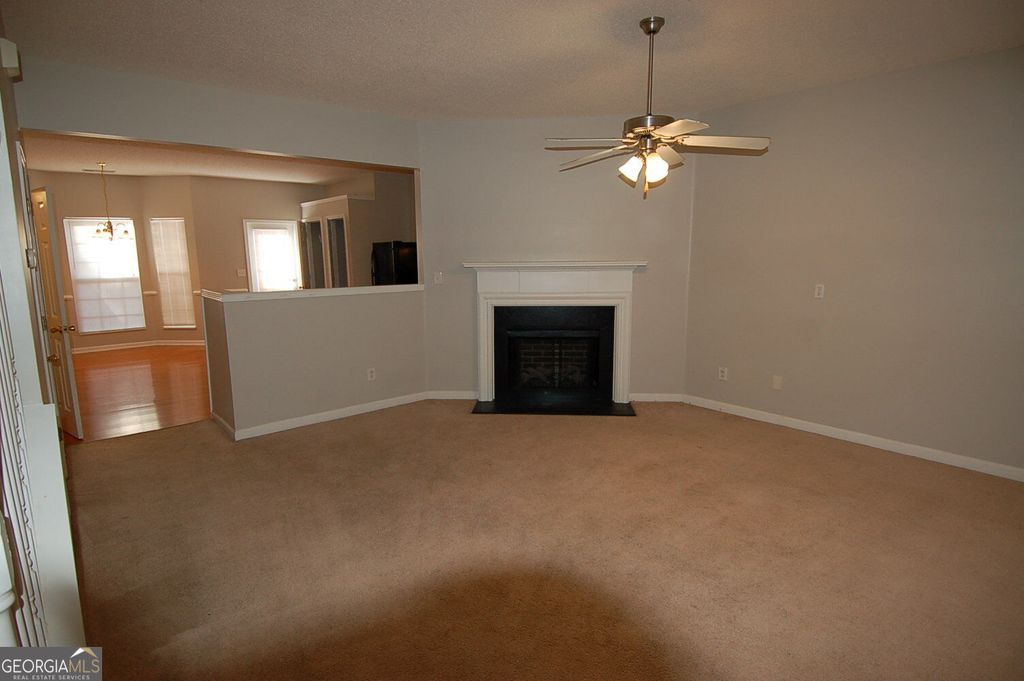 2847 Parkway Close, Lithonia, GA 30058 — photo 2