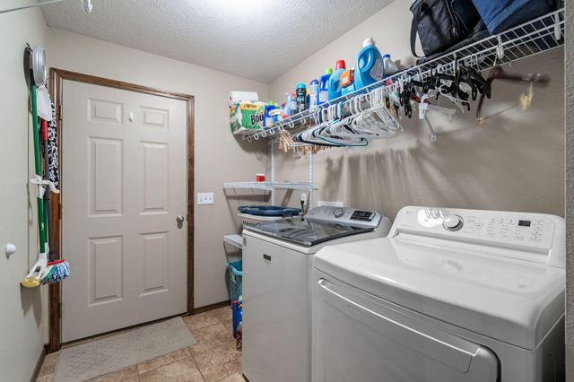 3852 W Village Terrace, Springfield, MO 65810