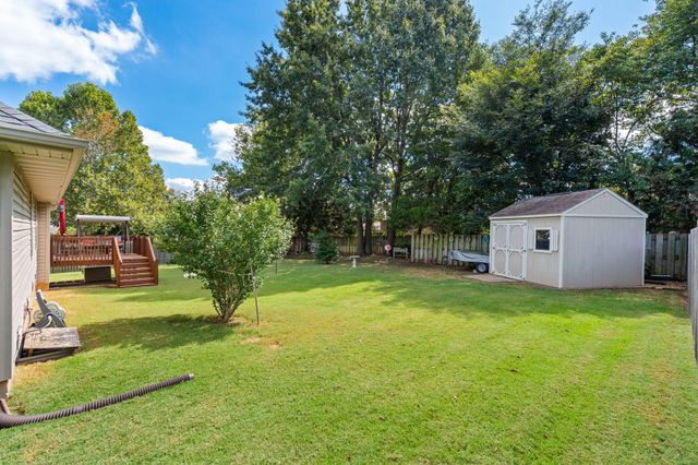 3852 W Village Terrace, Springfield, MO 65810