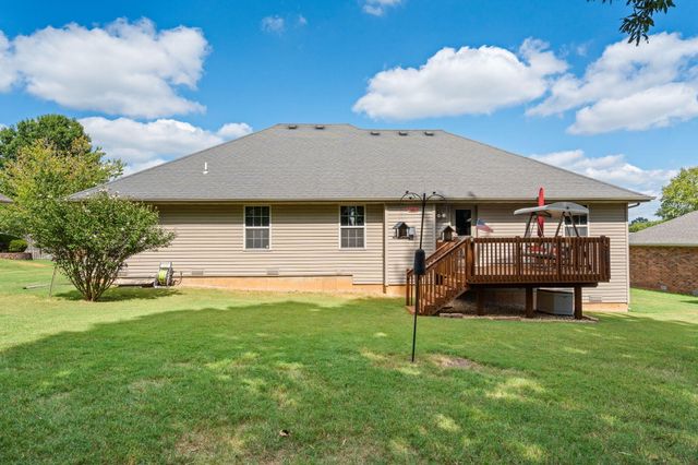 3852 W Village Terrace, Springfield, MO 65810