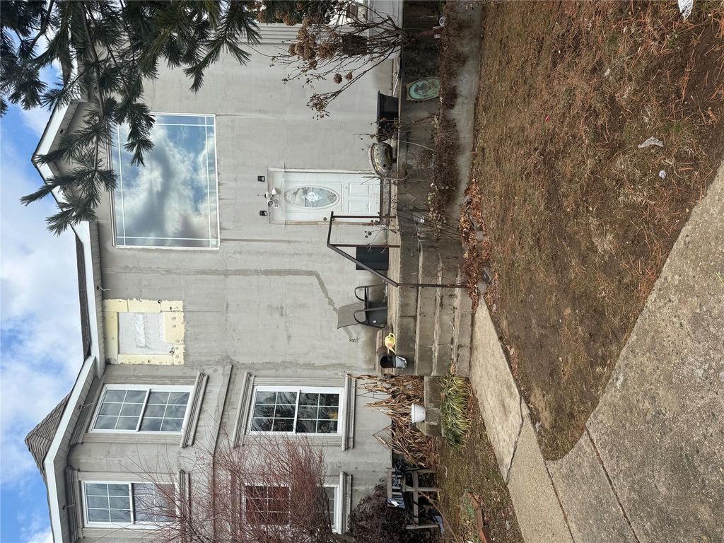 296 Pine Street, Freeport, NY 11520