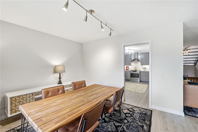 40 Rolling Hills Drive, Wyoming, OH 45215