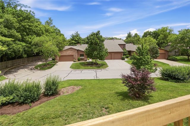40 Rolling Hills Drive, Wyoming, OH 45215