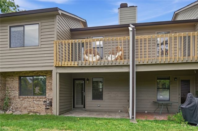 40 Rolling Hills Drive, Wyoming, OH 45215