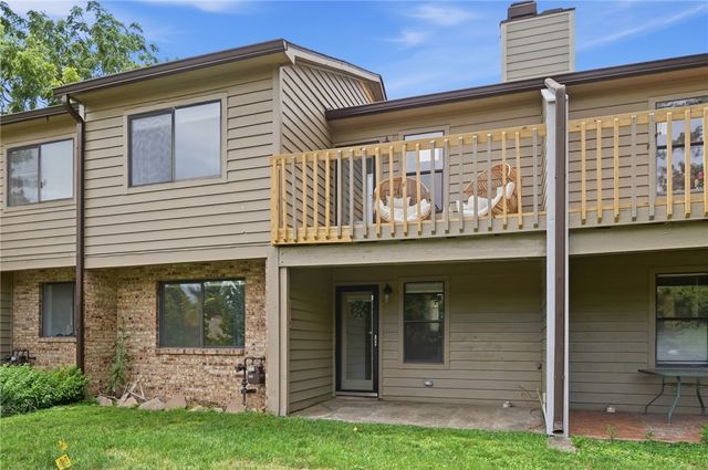 40 Rolling Hills Drive, Wyoming, OH 45215