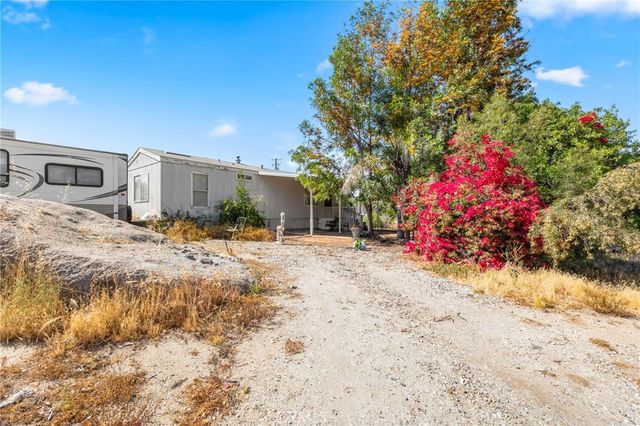 18420 Decker, Perris, CA 92570
