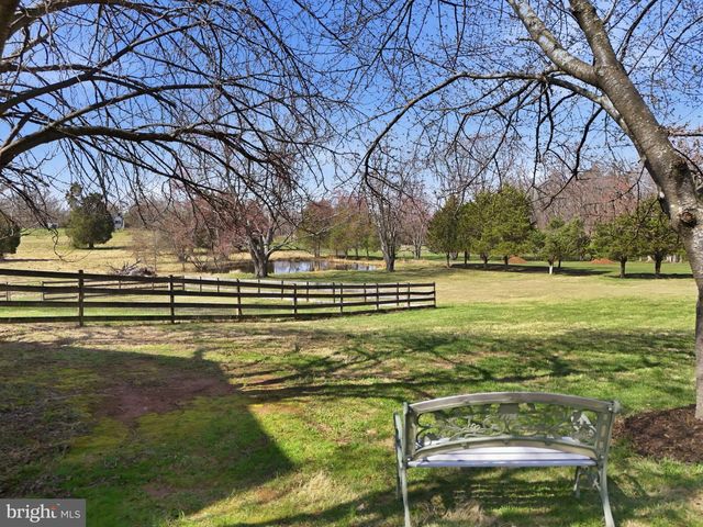 9613 CHEVALLE DR, Manassas, VA 20112