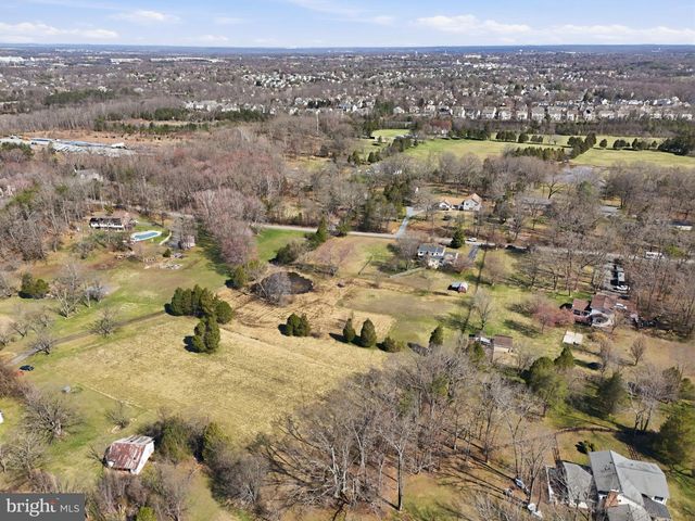 9613 CHEVALLE DR, Manassas, VA 20112