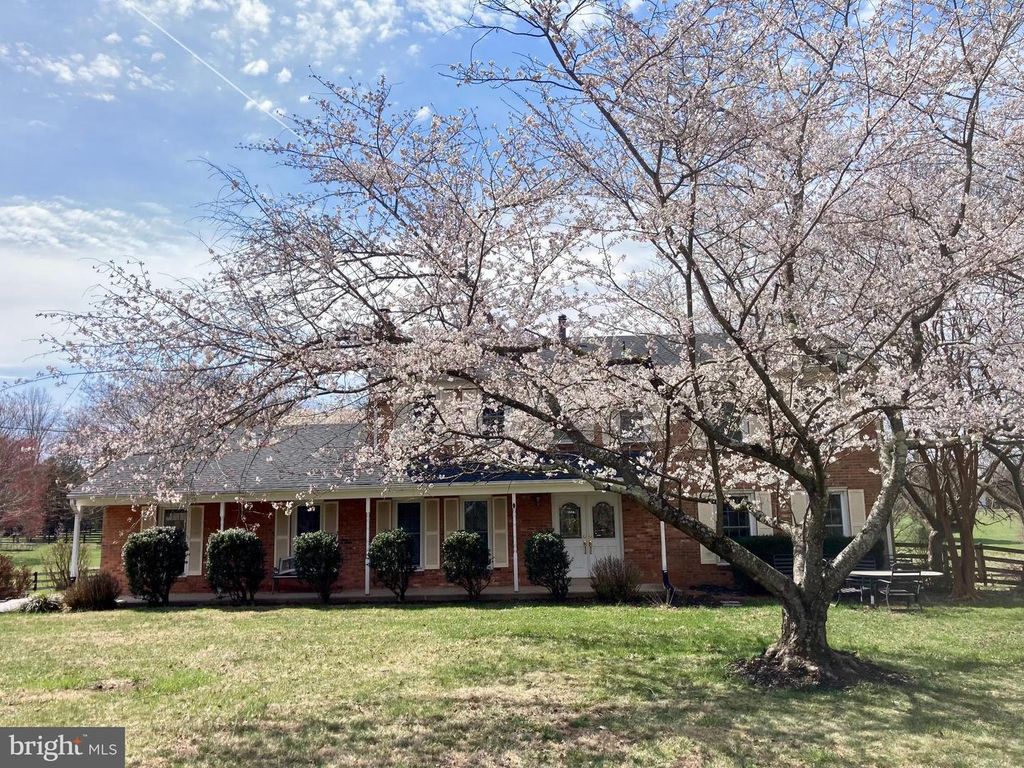 9613 CHEVALLE DR, Manassas, VA 20112