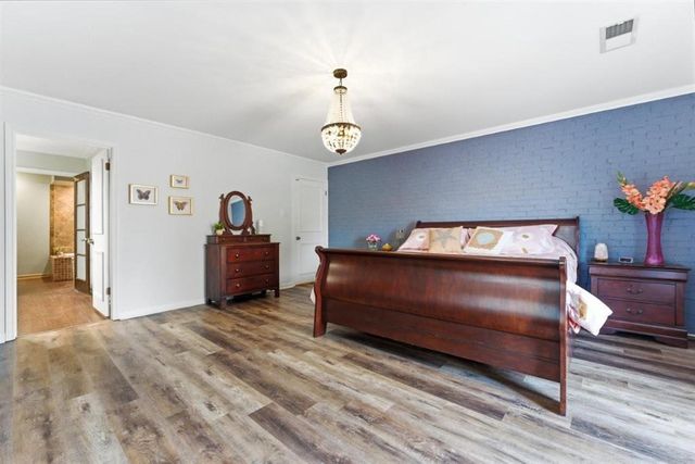2032 Charvais Drive, Lake Charles, LA 70601