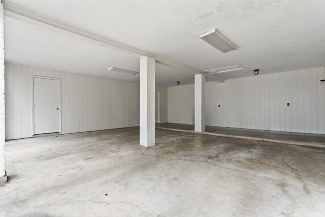 2032 Charvais Drive, Lake Charles, LA 70601