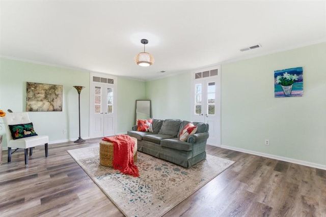 2032 Charvais Drive, Lake Charles, LA 70601