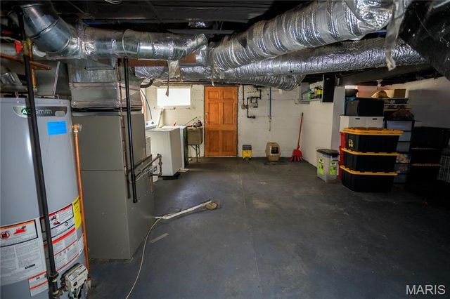 715 Erskine Avenue, St Louis, MO 63125