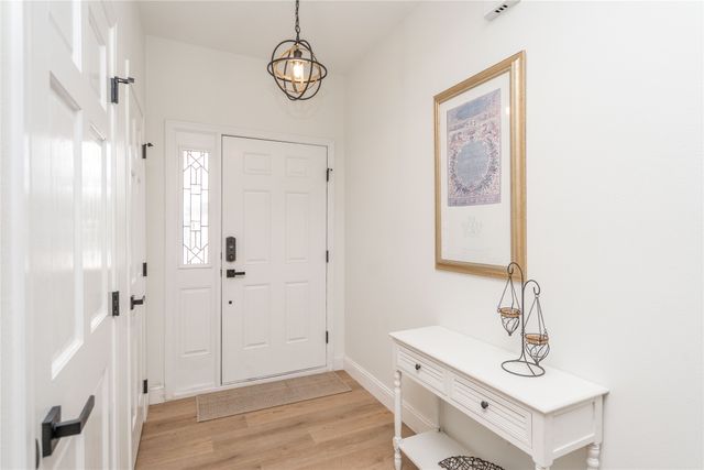 910 NE 45th Street, Ankeny, IA 50021