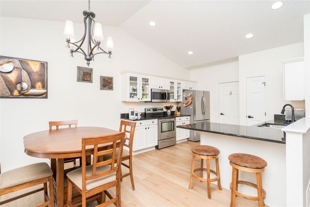 910 NE 45th Street, Ankeny, IA 50021