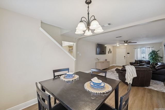 10310 Springwood, Universal City, TX 78148