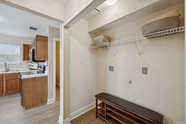 10310 Springwood, Universal City, TX 78148