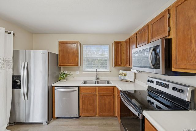 10310 Springwood, Universal City, TX 78148