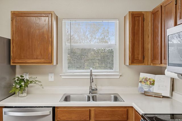 10310 Springwood, Universal City, TX 78148