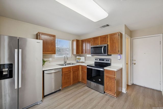 10310 Springwood, Universal City, TX 78148