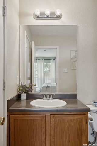10310 Springwood, Universal City, TX 78148