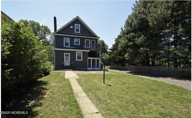 90 Pinckney Road Unit B, Red Bank, NJ 07701