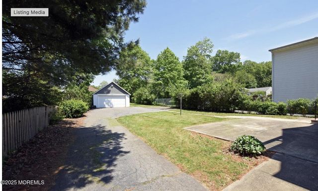 90 Pinckney Road Unit B, Red Bank, NJ 07701