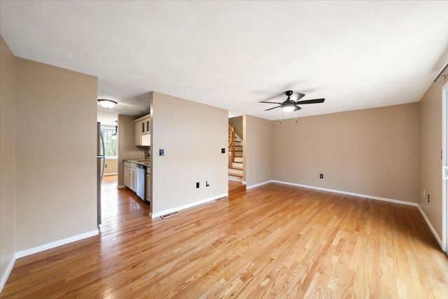 111 Patrick Rd 111, Tewksbury, MA 01876