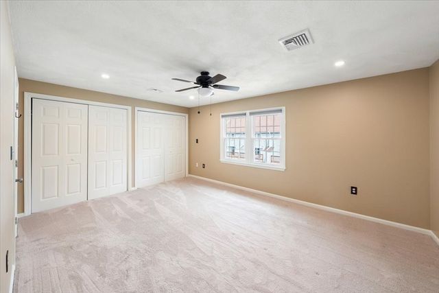 111 Patrick Rd 111, Tewksbury, MA 01876